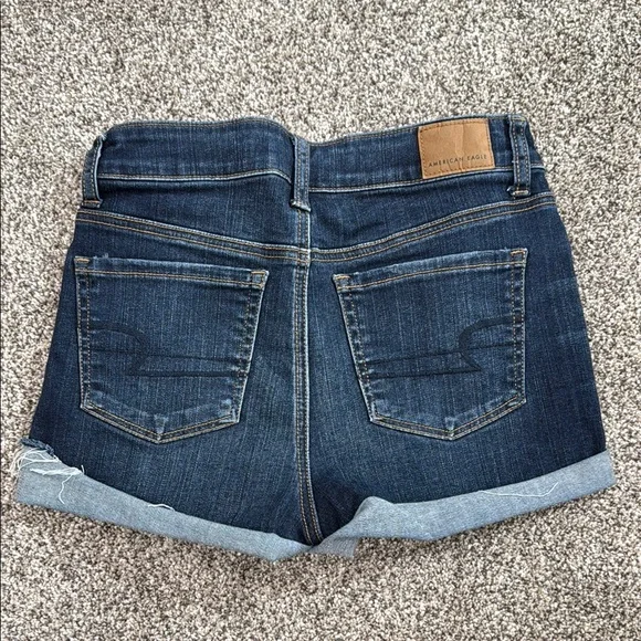 Women's American Eagle Jean Shorts - Picture 3 of 4